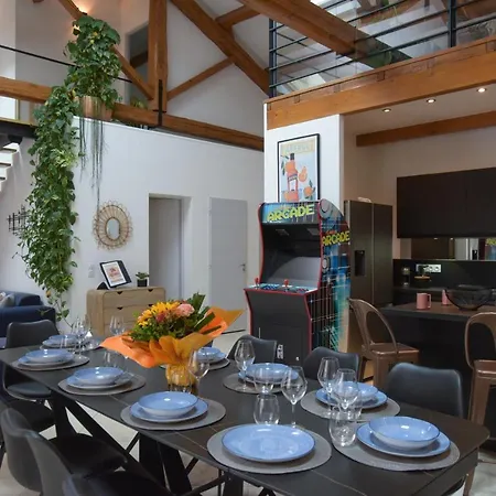 Lägenhet Grand Loft Familial Lumineux, 4 Chambres, Balcon, Centre Historique