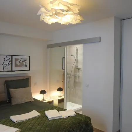 Grand Loft Familial Lumineux, 4 Chambres, Balcon, Centre Historique * Narbonne