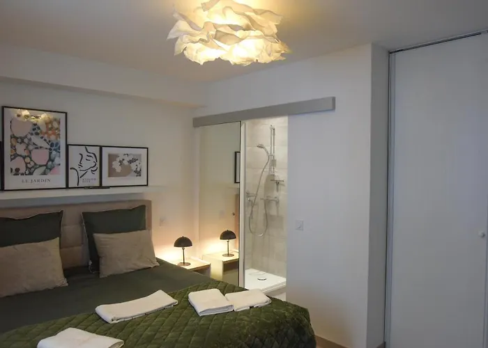 Grand Loft Familial Lumineux, 4 Chambres, Balcon, Centre Historique * Narbonne